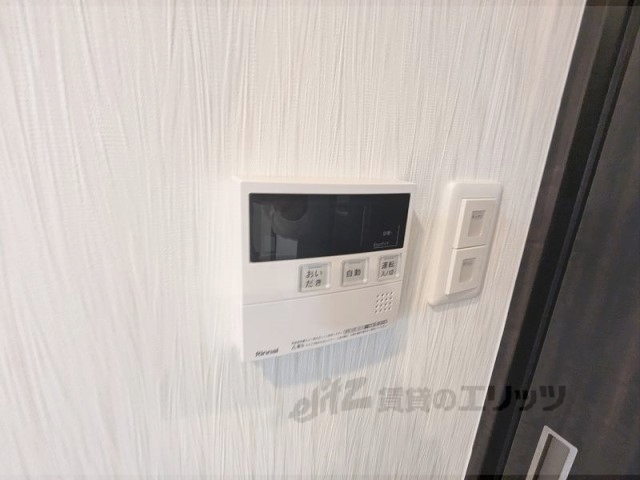 その他設備　給湯器リモコン