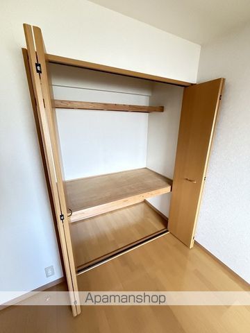ＪＲ日豊本線 隼人駅 徒歩17分 3階建 築22年の内装写真