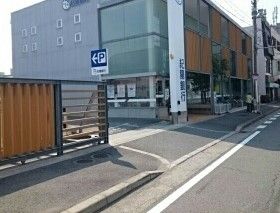 銀行　紀陽銀行高松中央支店様（銀行）まで700m