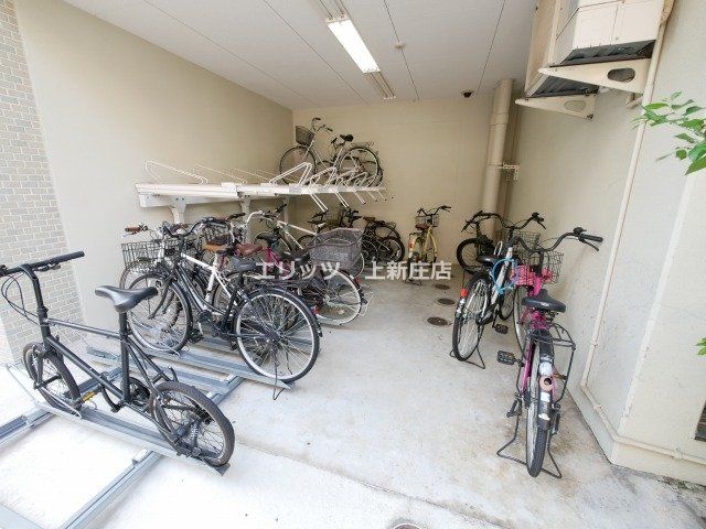 駐車場　駐輪場