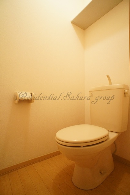 メゾンクロワールIのトイレ写真