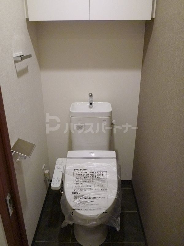 都営大江戸線 門前仲町駅 徒歩6分 11階建 築10年のトイレ写真