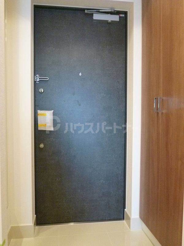 都営大江戸線 門前仲町駅 徒歩6分 11階建 築10年の玄関写真