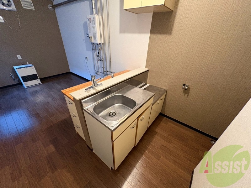 キッチン　キッチンはスペースも広々していて使いやすそうですよ！