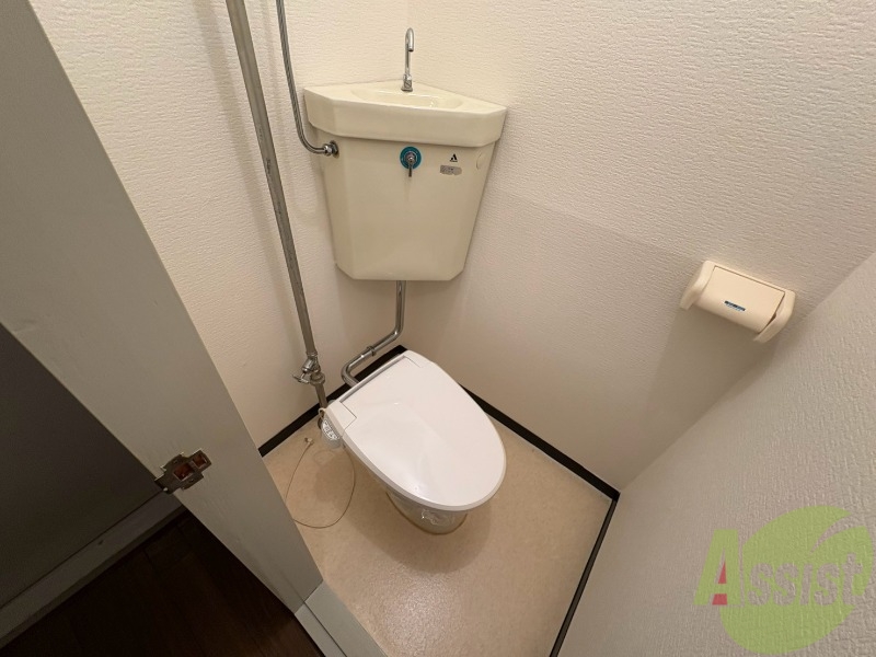 トイレ　こちらはトイレです。清潔感があり、安心して使用できます。