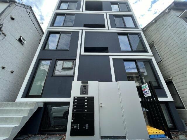 エントランス　毎日通るエントランスはこのようになっています