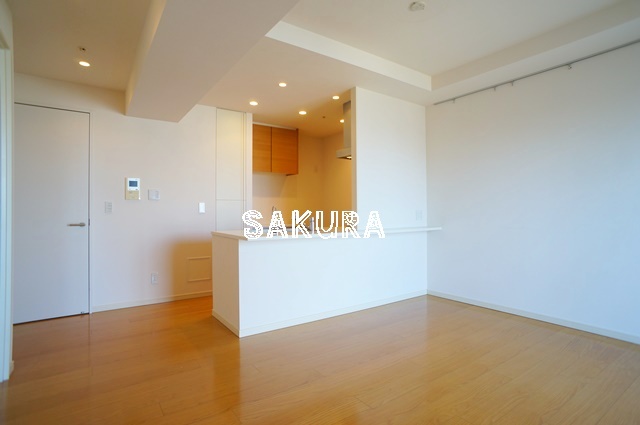 居室・リビング　開放感のあるゆったりとしたお部屋です♪