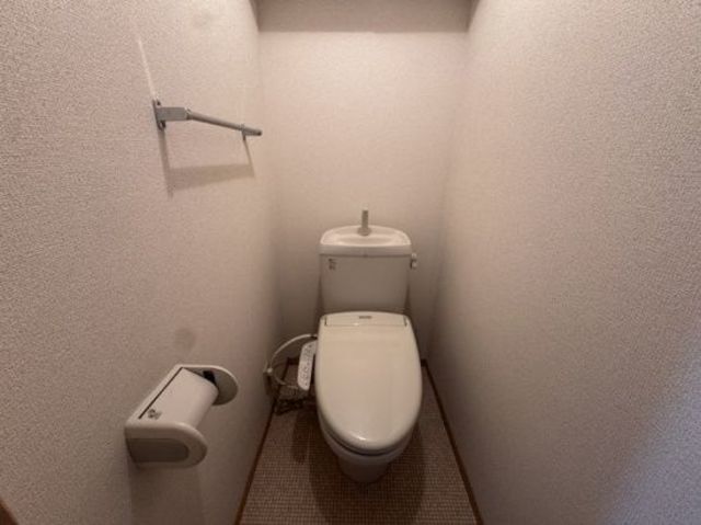 トイレ　別部屋参考写真