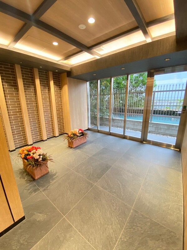 都営大江戸線 勝どき駅 徒歩5分 10階建 築8年の外観写真