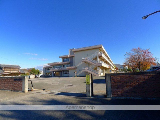 小学校　桐生市立境野小学校（小学校）まで800m