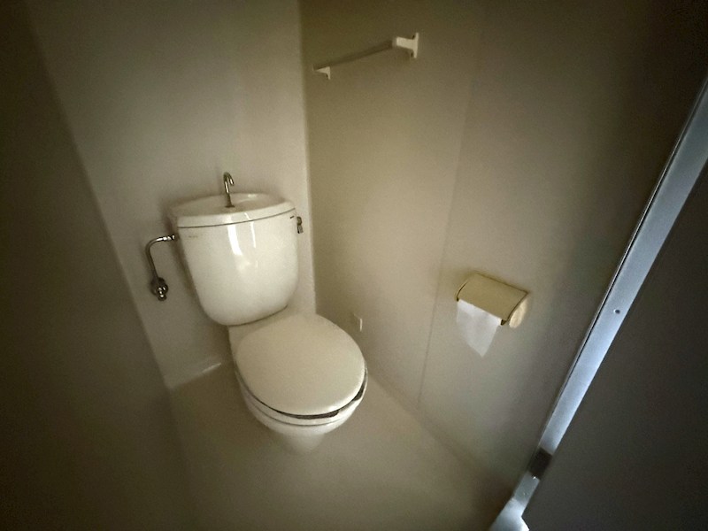 阪神本線 石屋川駅 徒歩5分 5階建 築37年のトイレ写真
