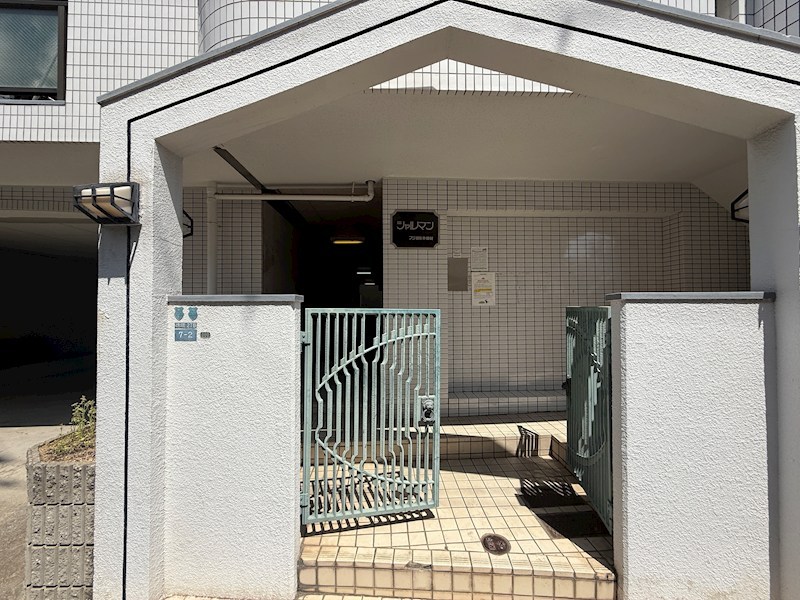 阪神本線 石屋川駅 徒歩5分 5階建 築37年の外観写真