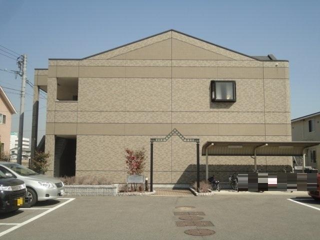 エントランス　外観写真（昼）