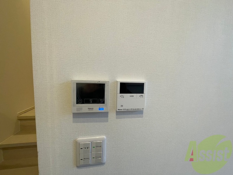 セキュリティ　ＴＶモニター付インターホンです。来客者の顔が見えるので安心！