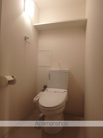 ＪＲ東西線 新福島駅 徒歩4分 8階建 築19年のトイレ写真