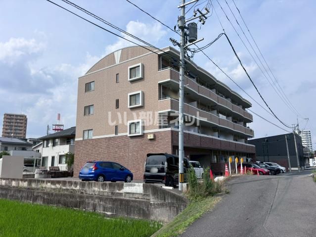 ソレイユ西条の外観写真