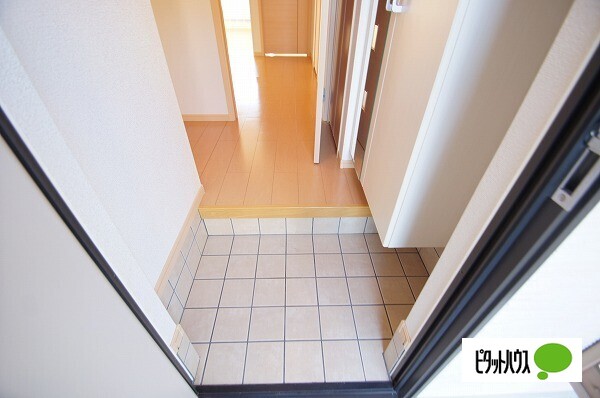 玄関　同物件別室