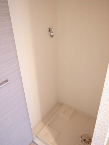 その他設備　室内洗濯機置場。