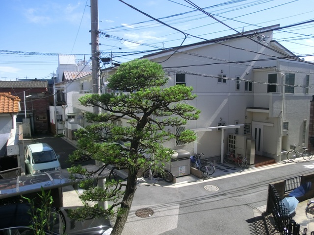 眺望　閑静な住宅地が広がります。