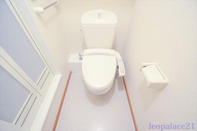 レオパレス紫原のトイレ写真