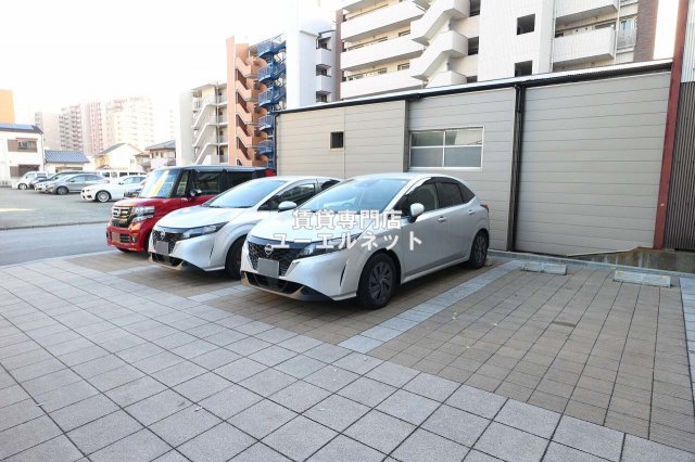駐車場　敷地内駐車場あり◎