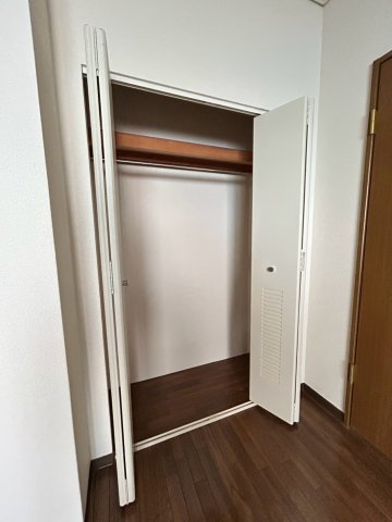 ロイヤルヴェール山下の内装写真