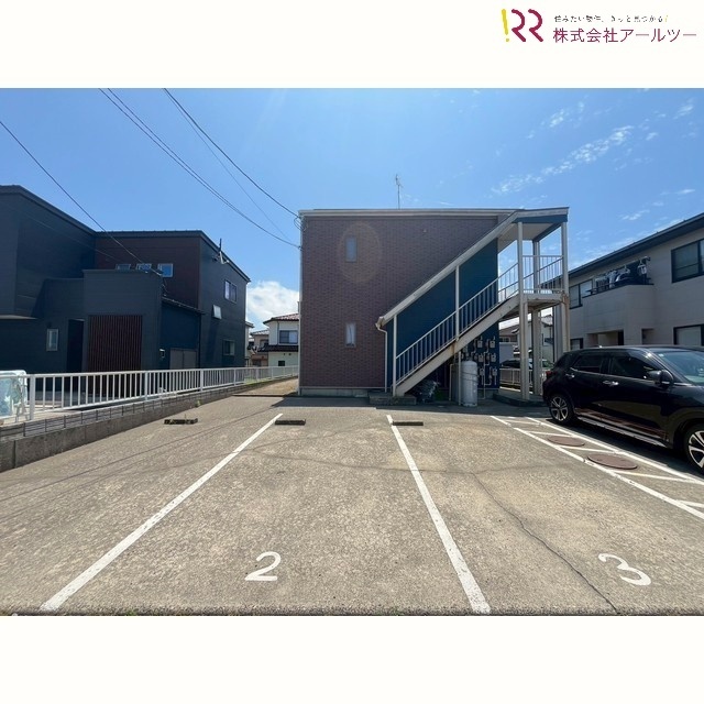 駐車場　敷地内駐車場