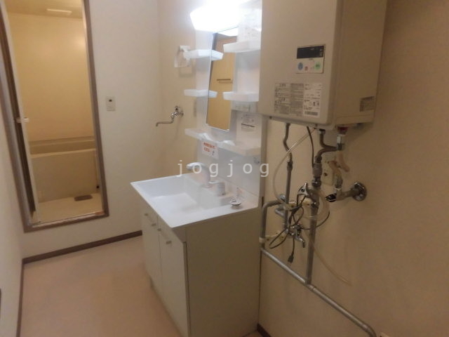 洗面設備　朝の必需品