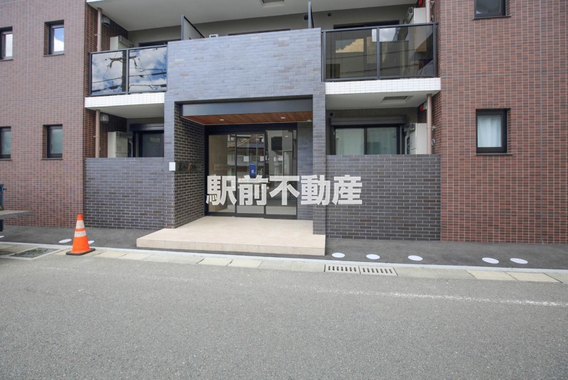 アヴァンセ千早の外観写真