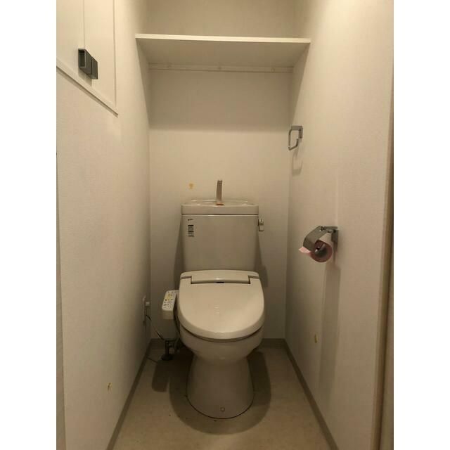 トイレ　※他号室写真使用