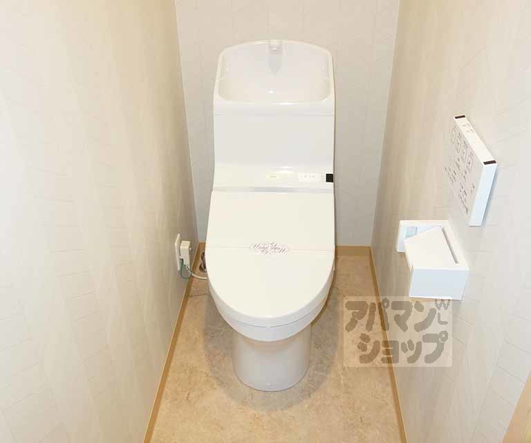 クレアーレ五条大宮のトイレ写真