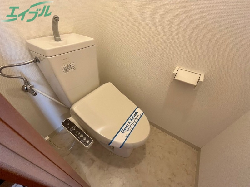 トイレ　同型参考写真