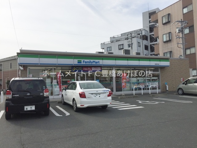 コンビニ　ファミリーマート田原赤石店（コンビニ）まで342m