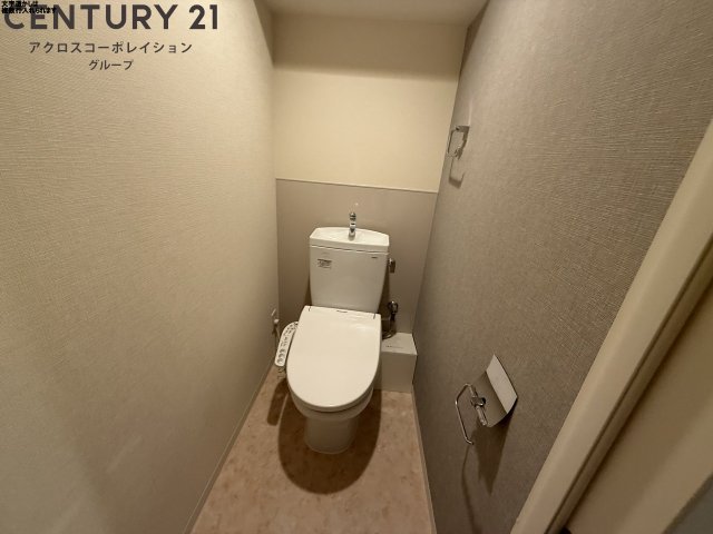 トイレ　洗浄便座付きのトイレです♪