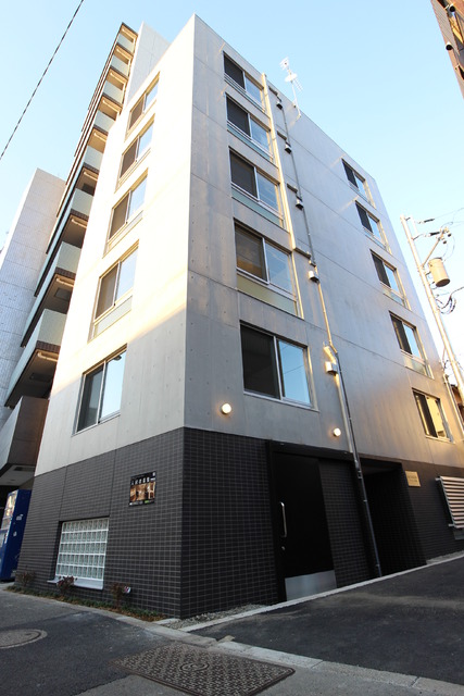 建物外観　スタイリッシュな外観