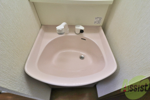 洗面設備　独立洗面台！ライトもついています！