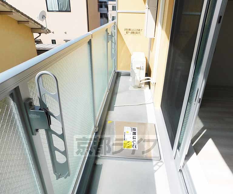 バルコニー　洗濯物たくさん干せます