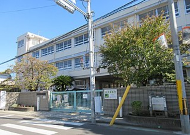 小学校　堺市立北八下小学校（小学校）まで300m