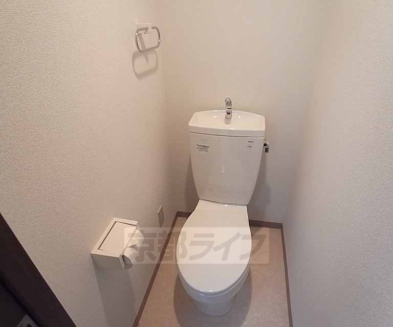 トイレ　清潔感のあるトイレです。