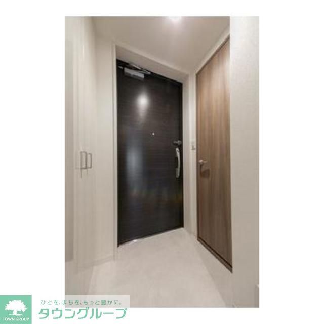 東京メトロ丸ノ内線 本郷三丁目駅 徒歩4分 10階建 築11年の玄関写真