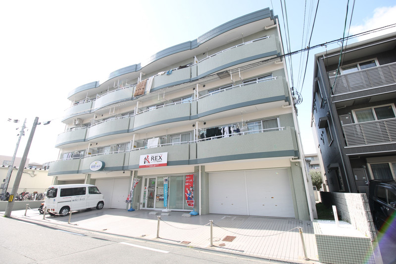 阪急宝塚線 岡町駅 徒歩13分 築37年