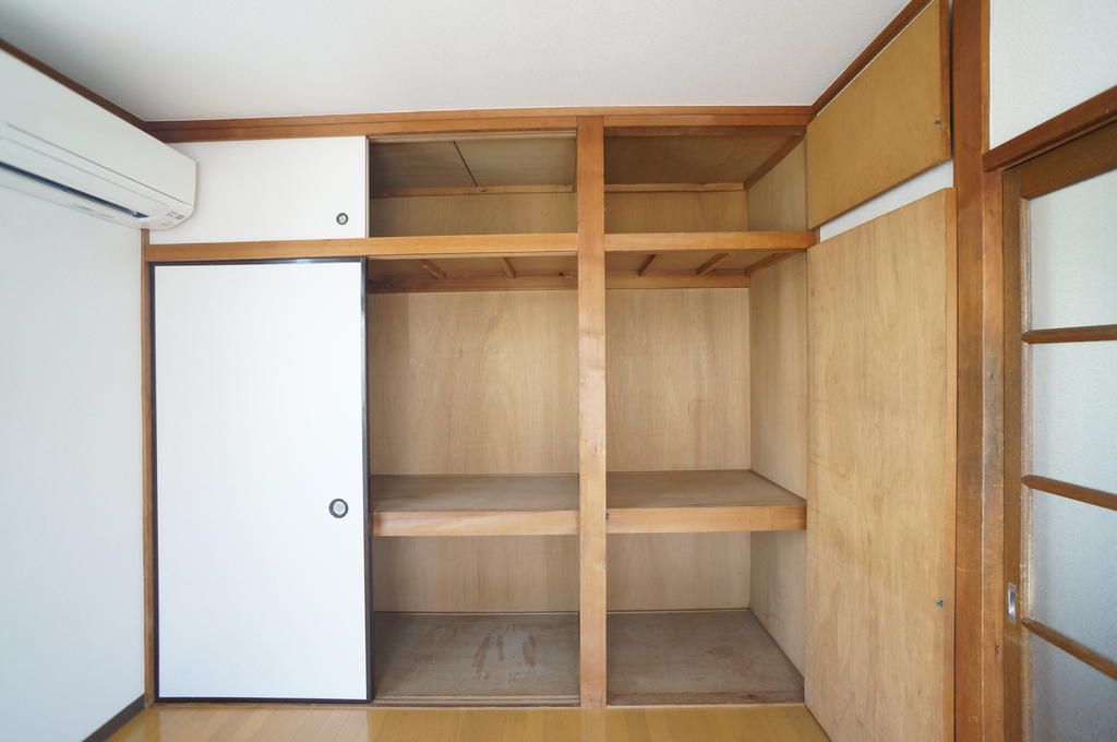 収納　洋室収納