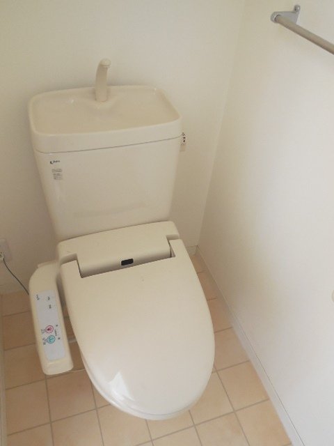 シャーメゾン保田のトイレ写真