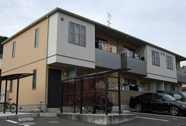 シャーメゾン保田