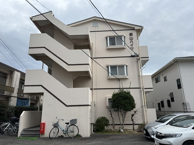 【仙台駅・東北学院大すぐそこ！東八番丁の郡山ハイツの建物外観】