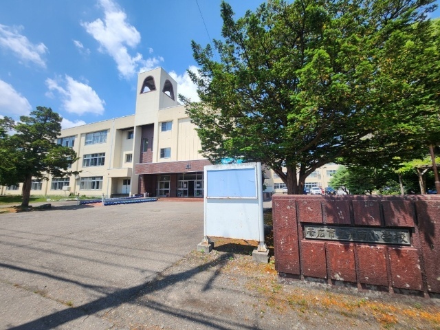 【シャルム帯広の小学校】