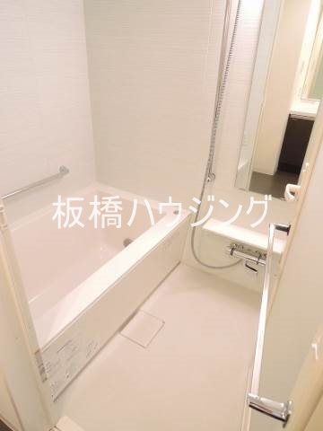 バス・シャワールーム　バスルーム