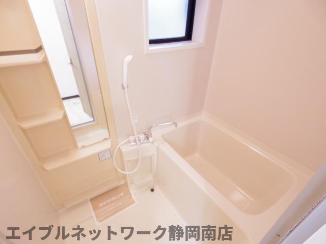バス・シャワールーム　同イメージ