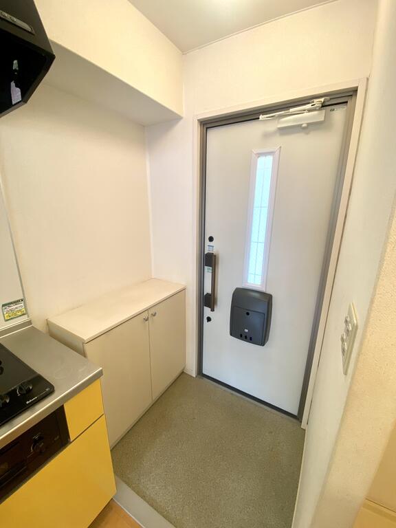 玄関　類似部屋の写真です。現状優先します。