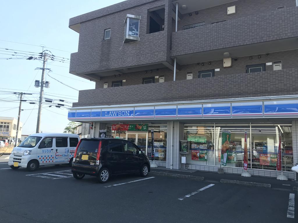 コンビニ　ローソン鹿児島坂之上中央店（コンビニ）まで468m